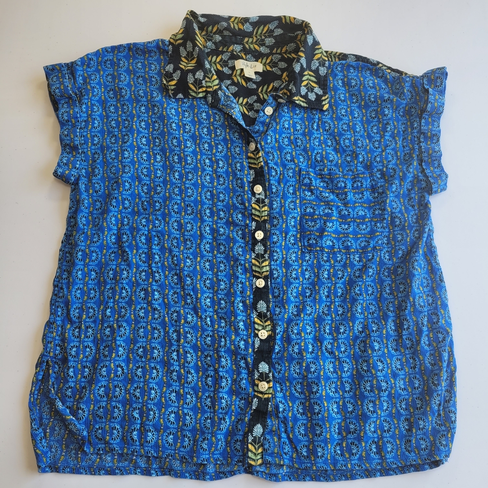 Style & Co. Blue and Black Patterned Button Down Shirt
